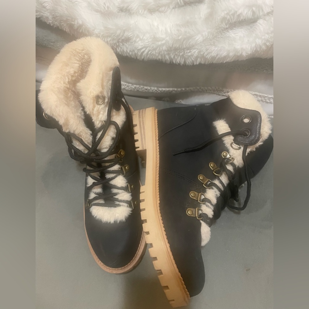 BARELY WORN. Furry ankle boots. Good for hiking or the snow.